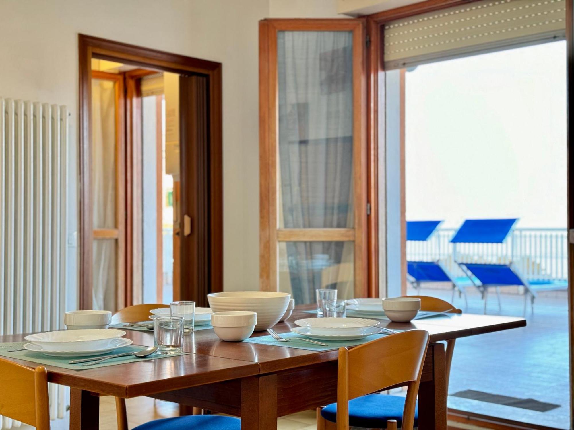 Appartement 82, Attico Leonardo à Lido Adriano Extérieur photo