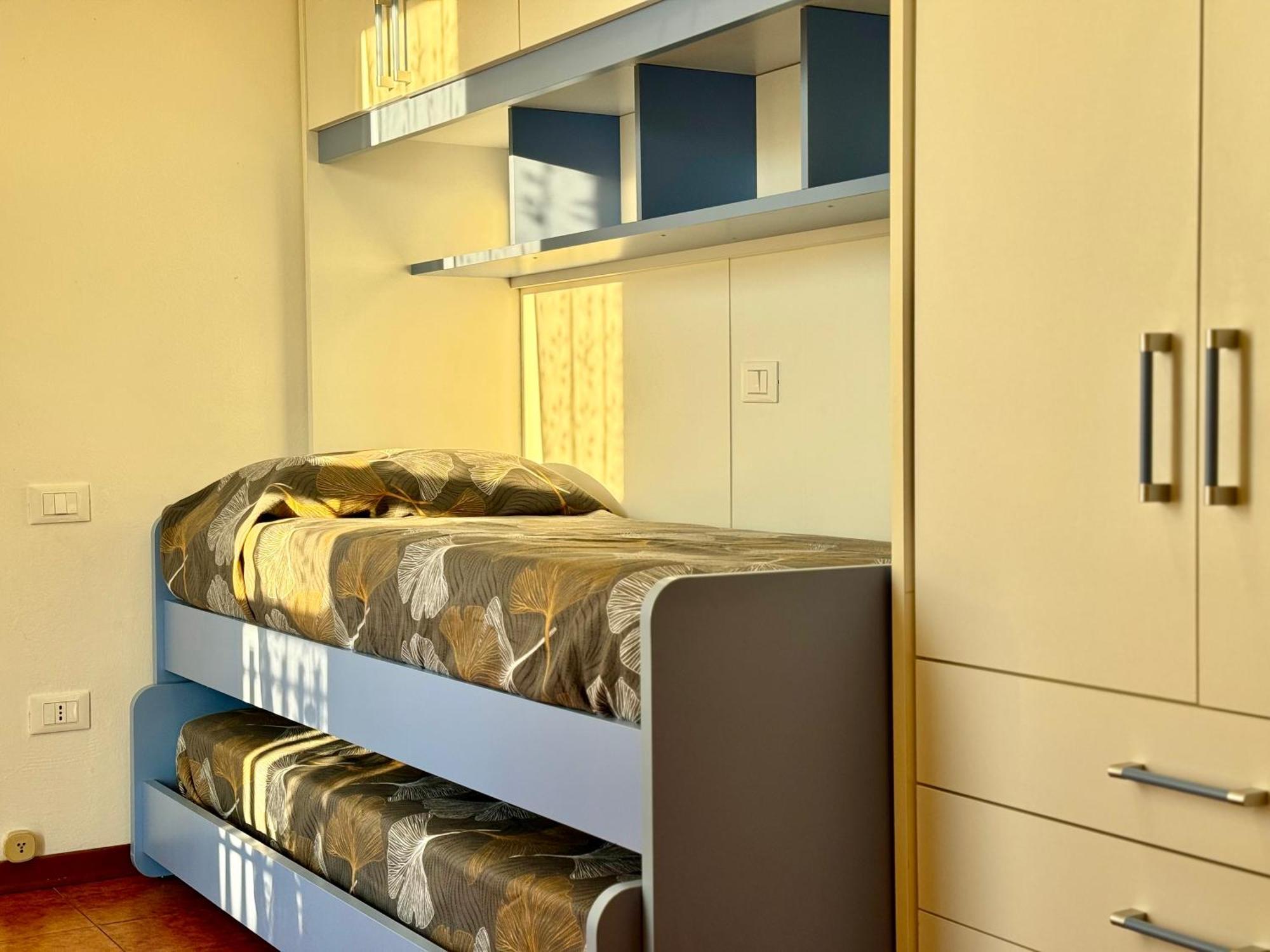 Appartement 82, Attico Leonardo à Lido Adriano Extérieur photo